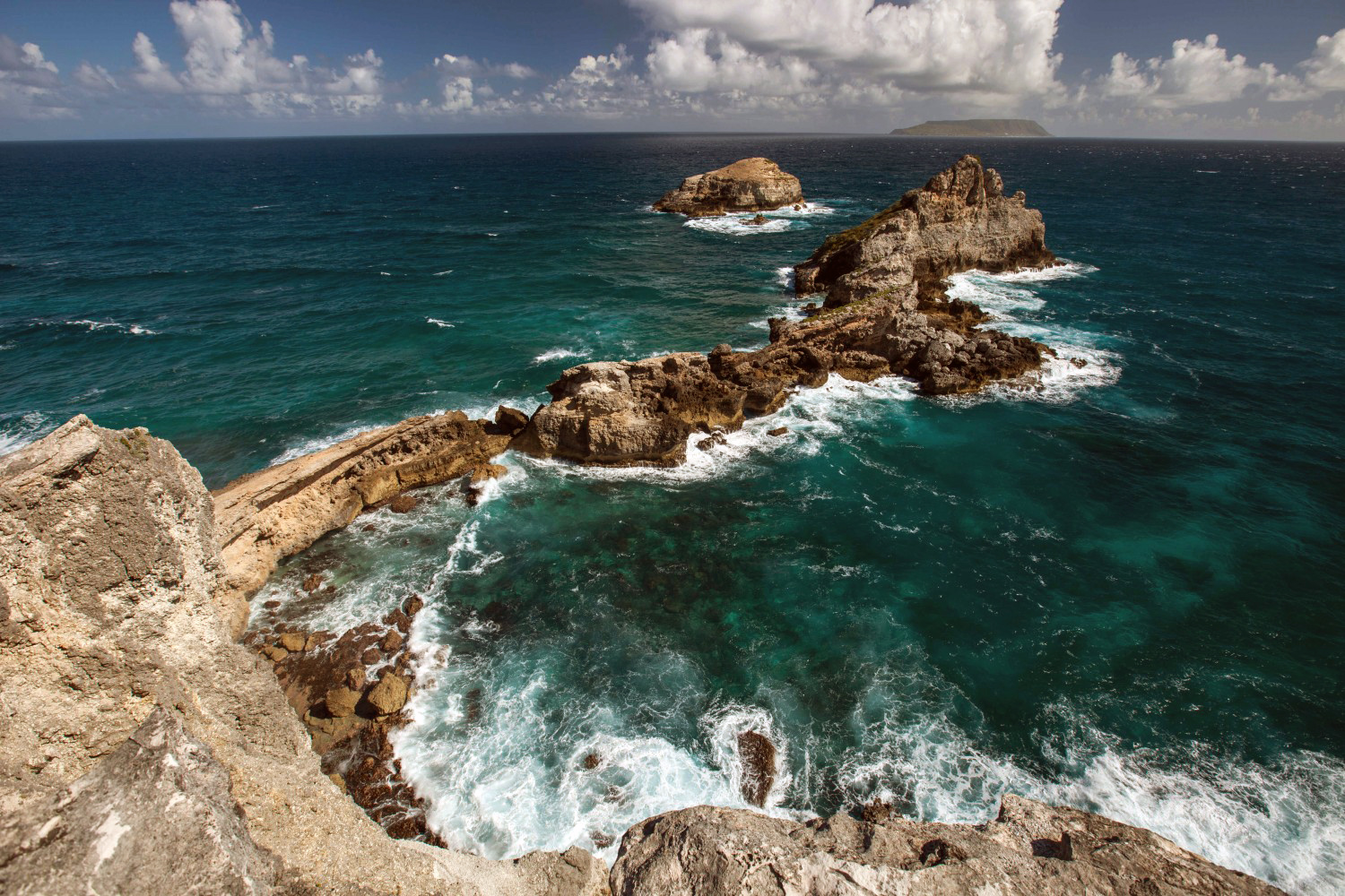 Inspiration Guadeloupe by Eden Mag (falaise, pointe des châteaux, Désirade)